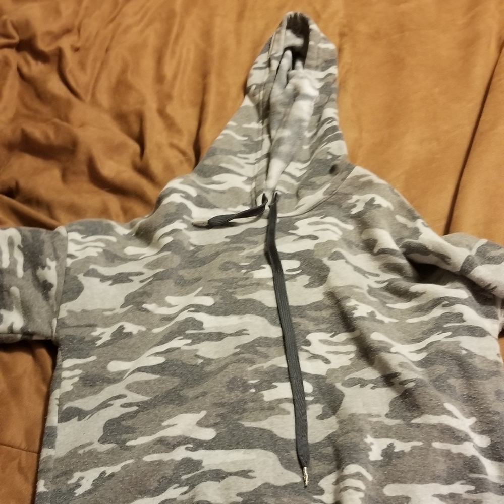 Long sleeve shirts and hoodies